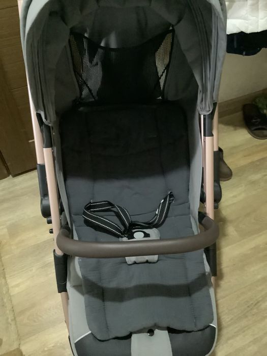 Срочно продаётся коляска прогулочная Kidilo 6530mini