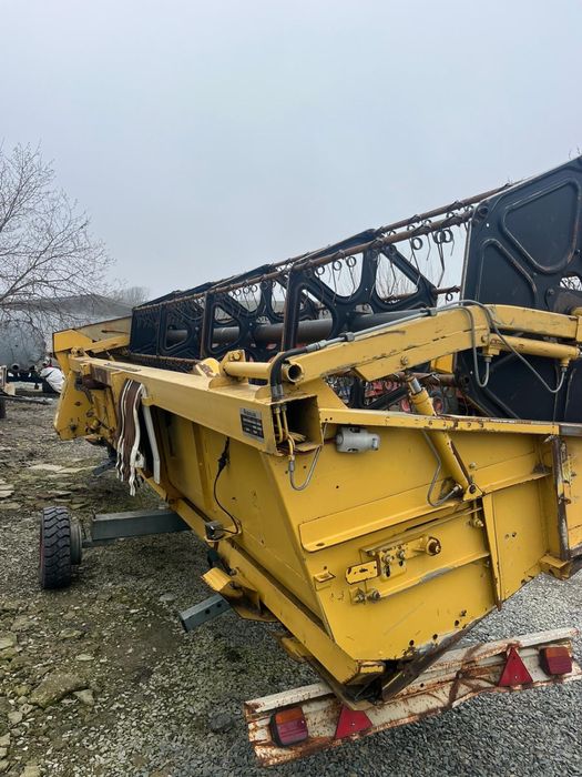 Vand header combina New Holland