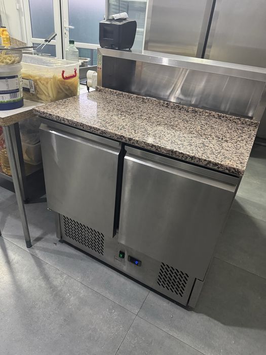 Vand aparat shaorma si alte utilaje