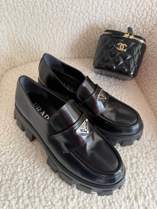 Дамски обувки prada