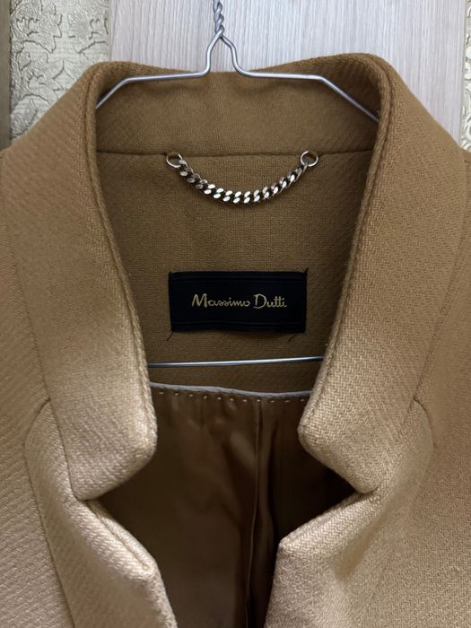 Продам пальто фирменное