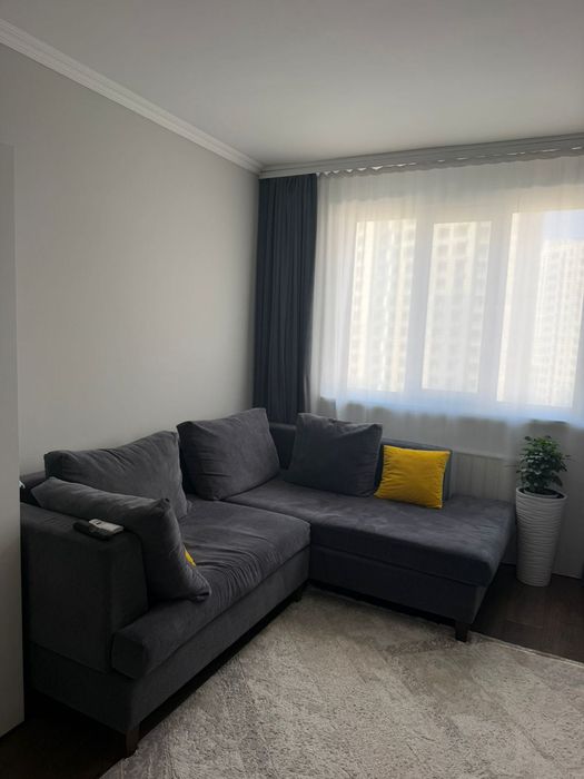 Продам диван 2*2.5м