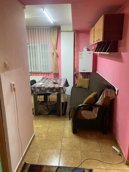 Garsoniera de inchiriat