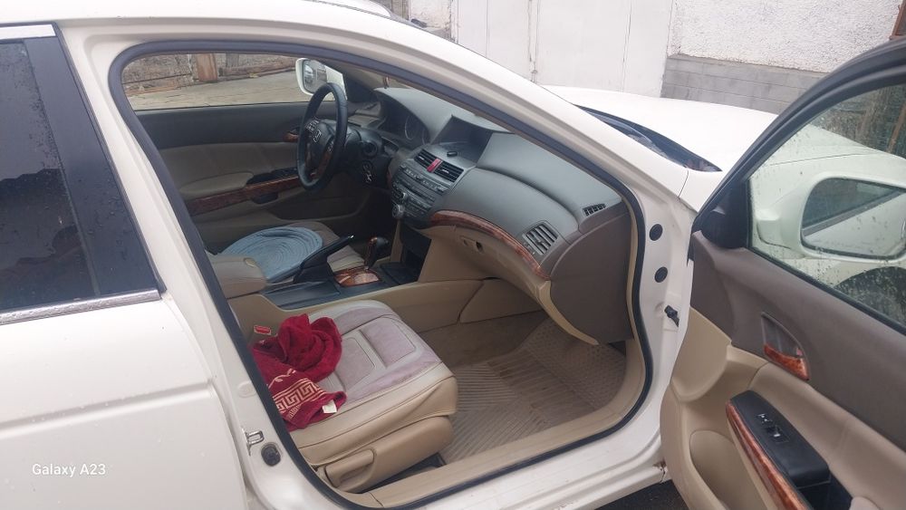 Honda accord sotiladi 2008 yil