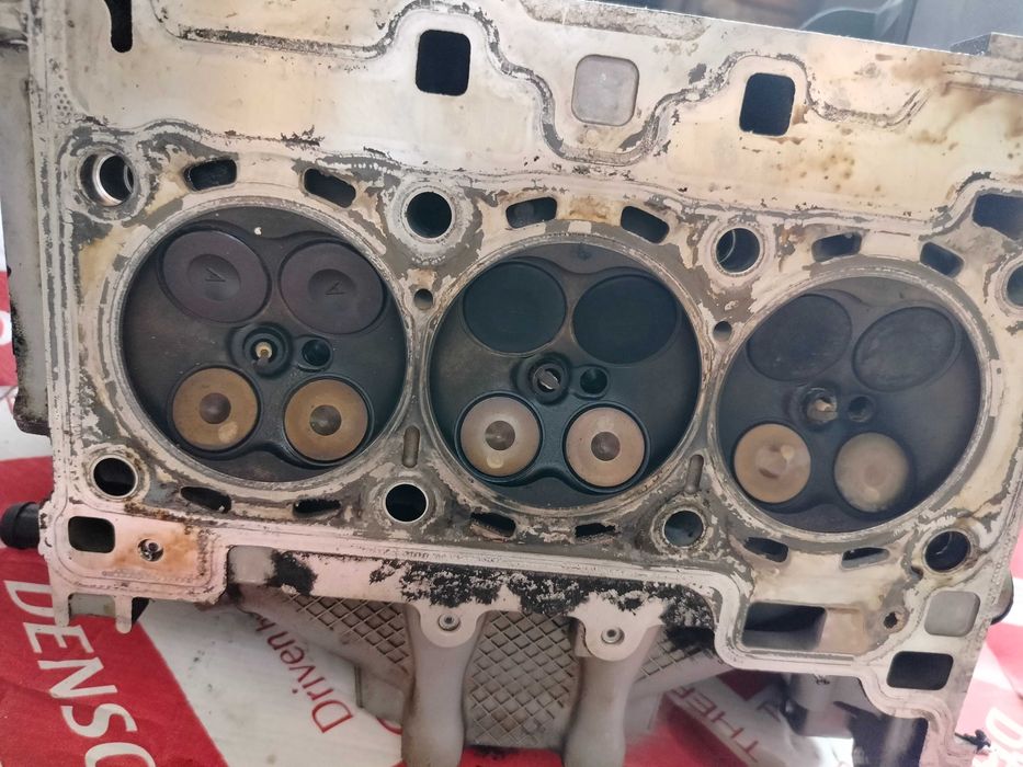 Оборудвана глава за ford b max 1000cc,100hp; 2013год.