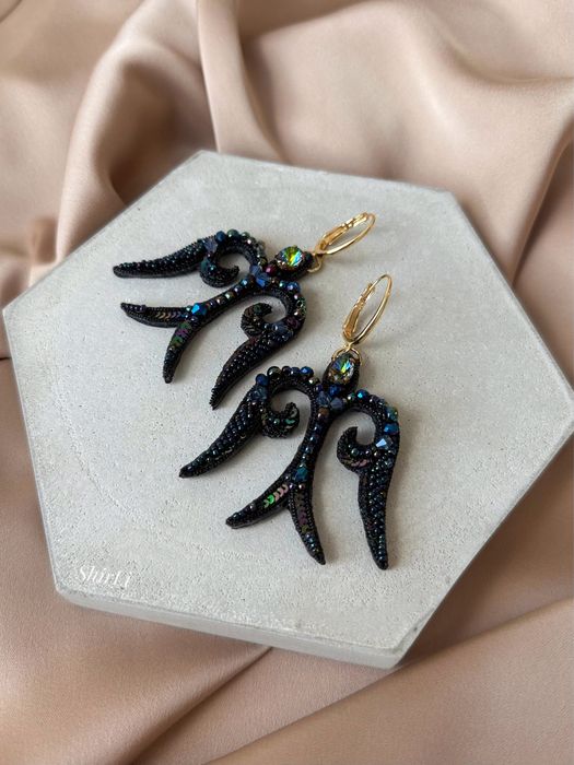 Серьги в этническом стиле со сваровски