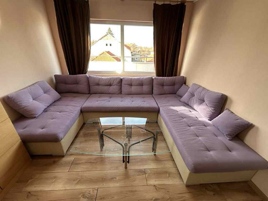 Vând colțar în formă de U