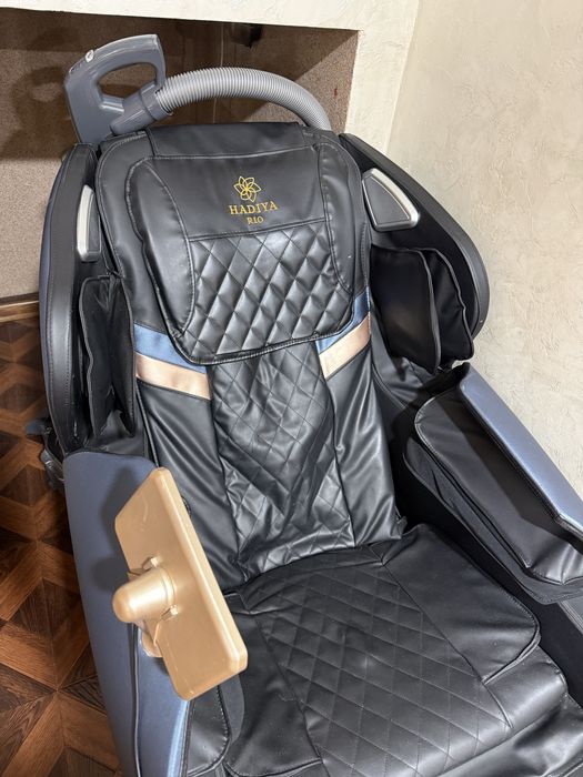 Продам б/у массажное кресло