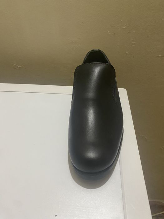 Продам Туфли черные