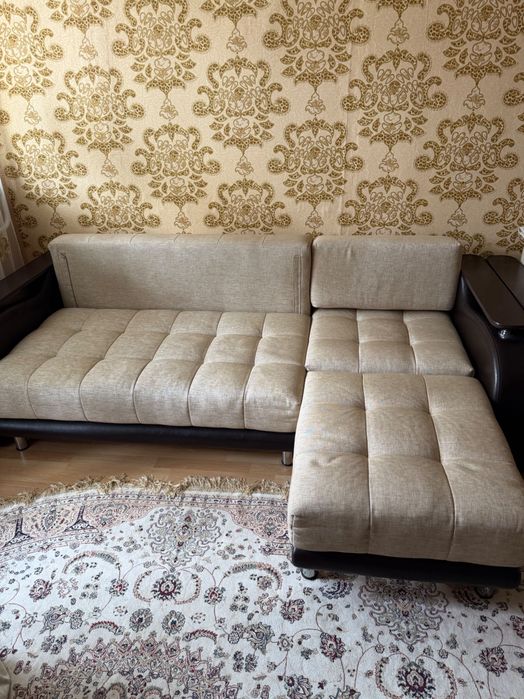Диван с креслом продам