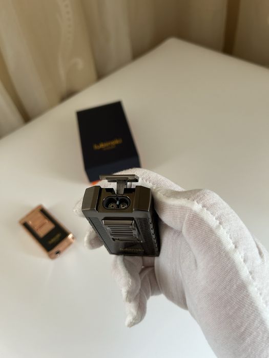 Запалка Lubinski с двоен джет пламък и вграден пънч за пури