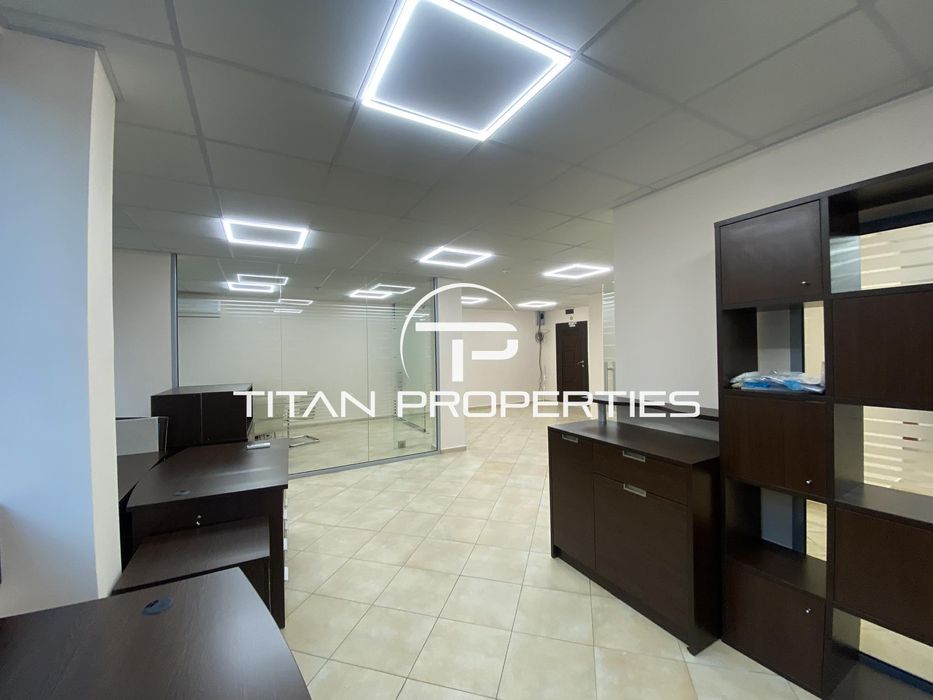 Дава се под наем Офис в Варна, Център - 100 кв.м за 1000 € - Снимка #12