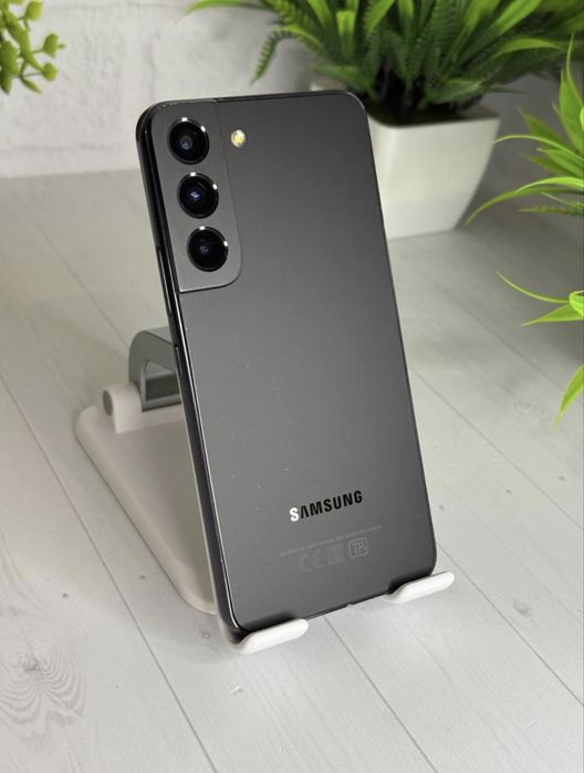 Samsung Galaxy S22 Black