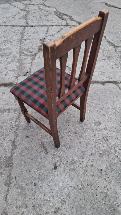 Маси и столове .