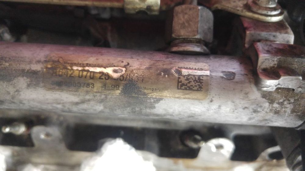 rampa injectoare dreapta  642992 3.0 cdi mercedes sprinter 906 218 cdi 219 cdi  dupa 2006 a64207025