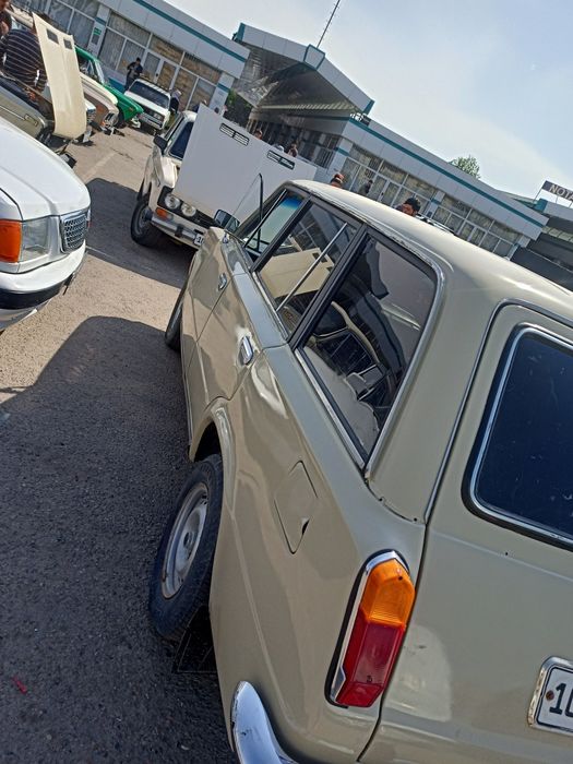Vaz2102 sotiladi