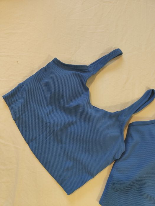 Bustiera sala s și xl,preț per bucata