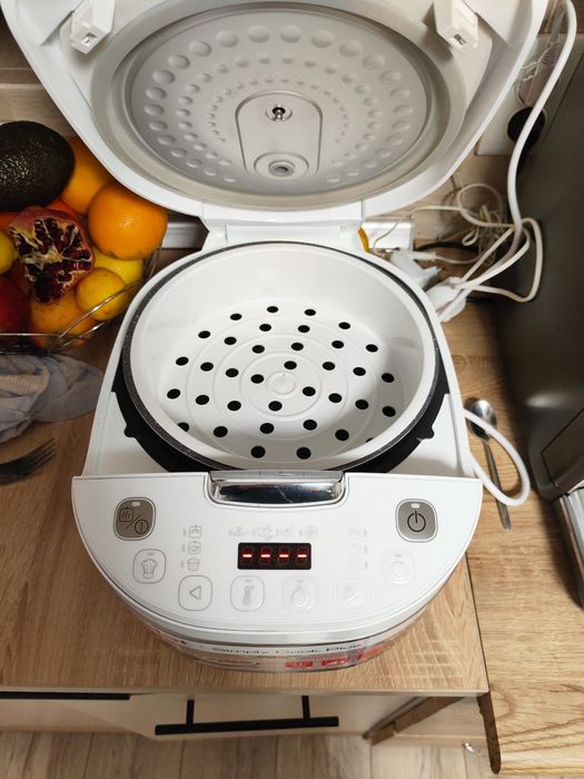Multi cooker Tefal noua cu garanție 2 ani