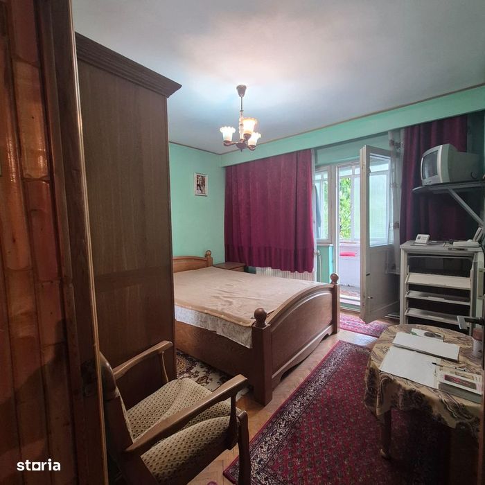 Republicii, zona buna, 4 camere, etaj 1, garaj — fotografia 3