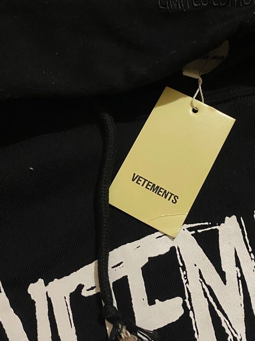 Vetements world tour Hoodie