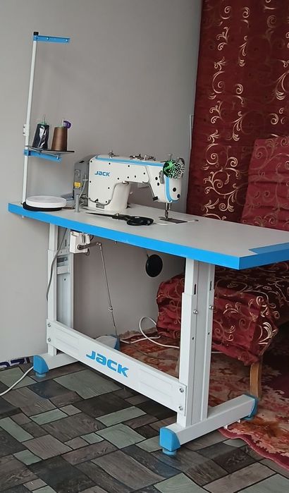 Тикув мошинкалари сотилади холати янгидек сотилади пачти янги