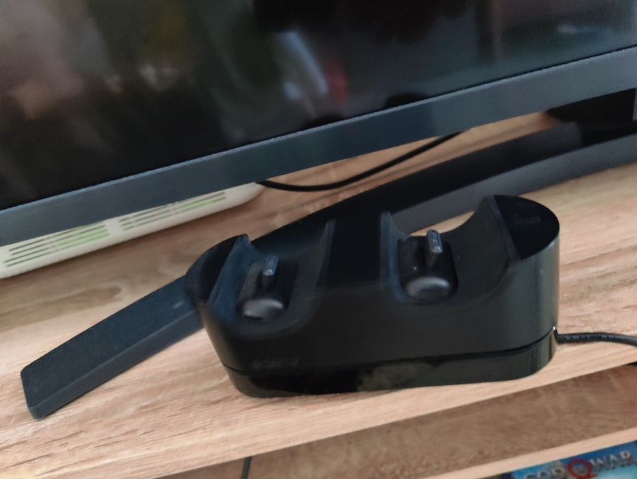 Platystation 4 slim gold limited edition