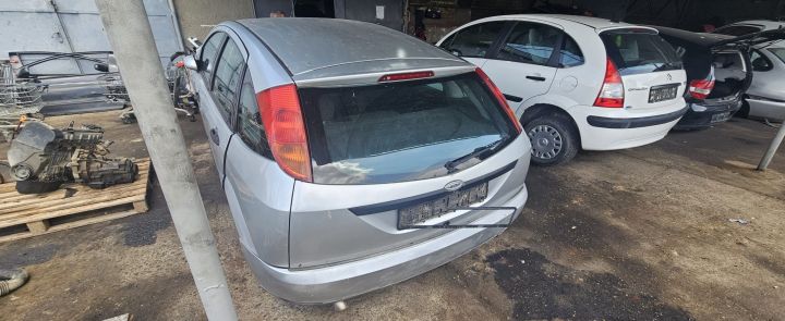 Ansamblu stergatoare parbriz volan pe stanga Ford Focus prima generat