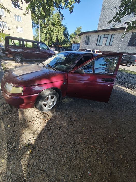 Лада 12 2005года