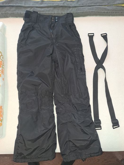 Ocazie!!!Pantaloni de schii aproape noi nr.140