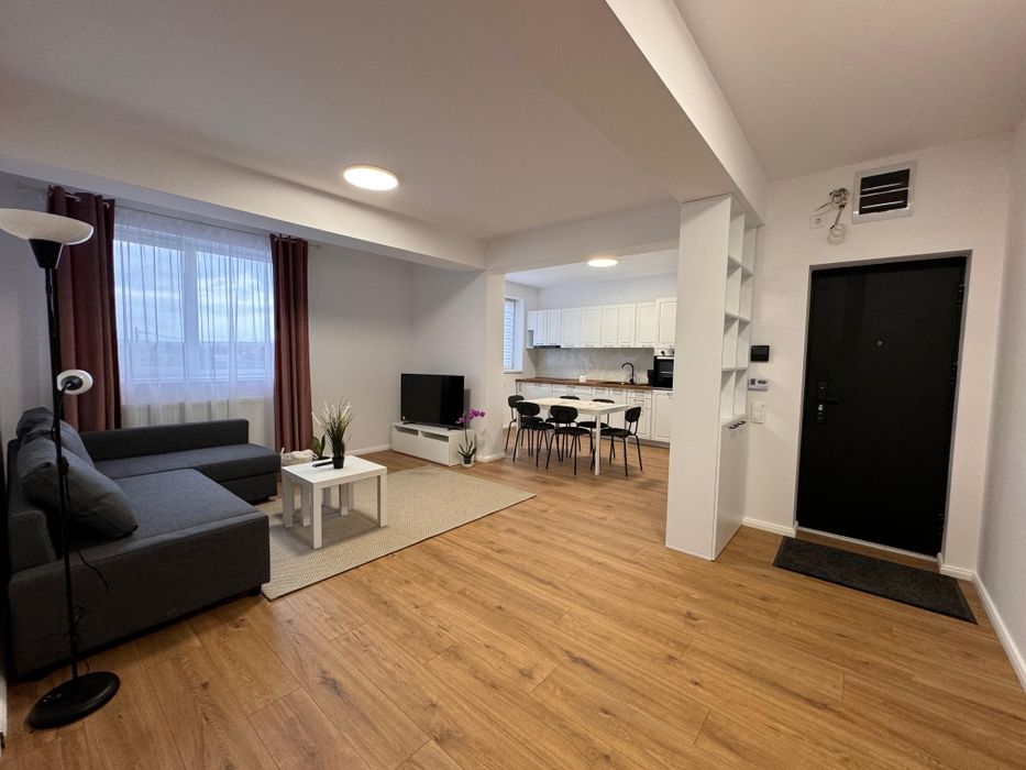 De inchiriat apartament cu 3 camere mobilat utilat