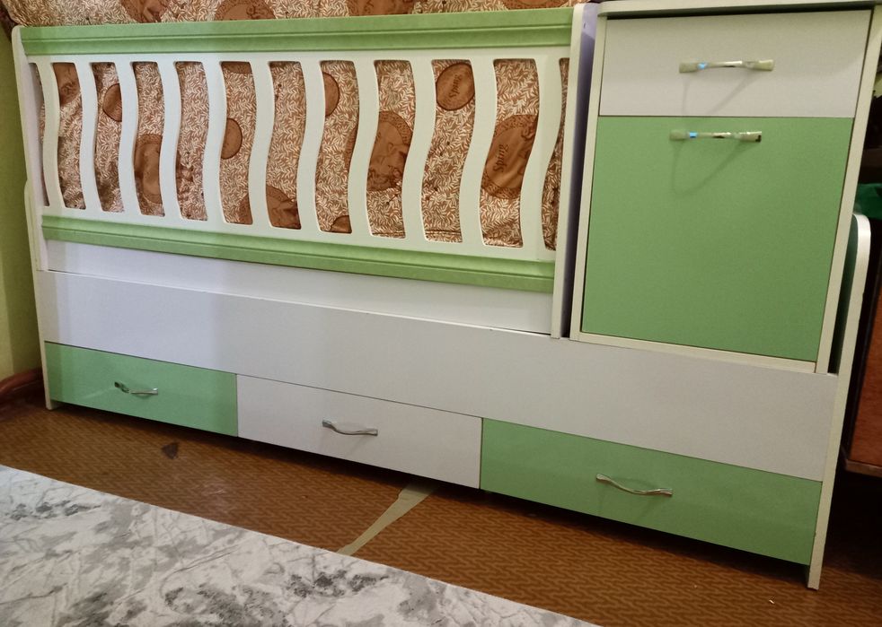 Детская  кровать