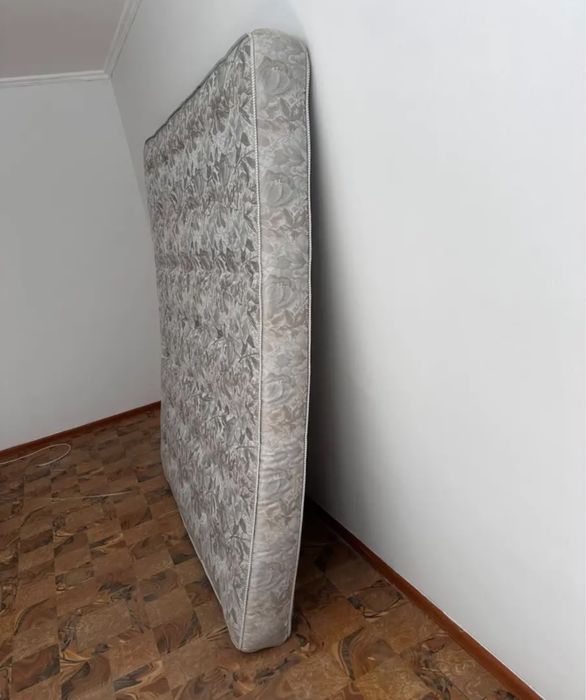 Продам итальянский матрас  2 на 2