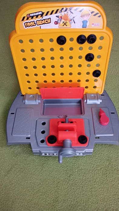 Магнитна учебно занимателна, дъска и детски работен тезгях