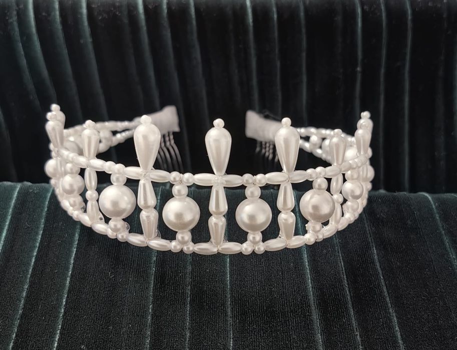 Vând coronita / diadema / tiara de de mireasa cu perle