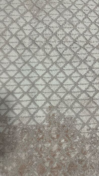 Продам палас овальный