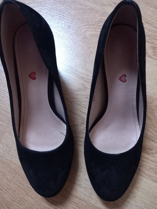Pantofi mărimea 37