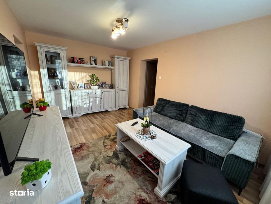 Apartament 3 camere, 54 mp utili, balcon 6 mp – zona Sasar