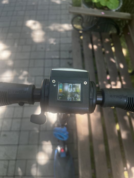 Продам Самокат Электрический