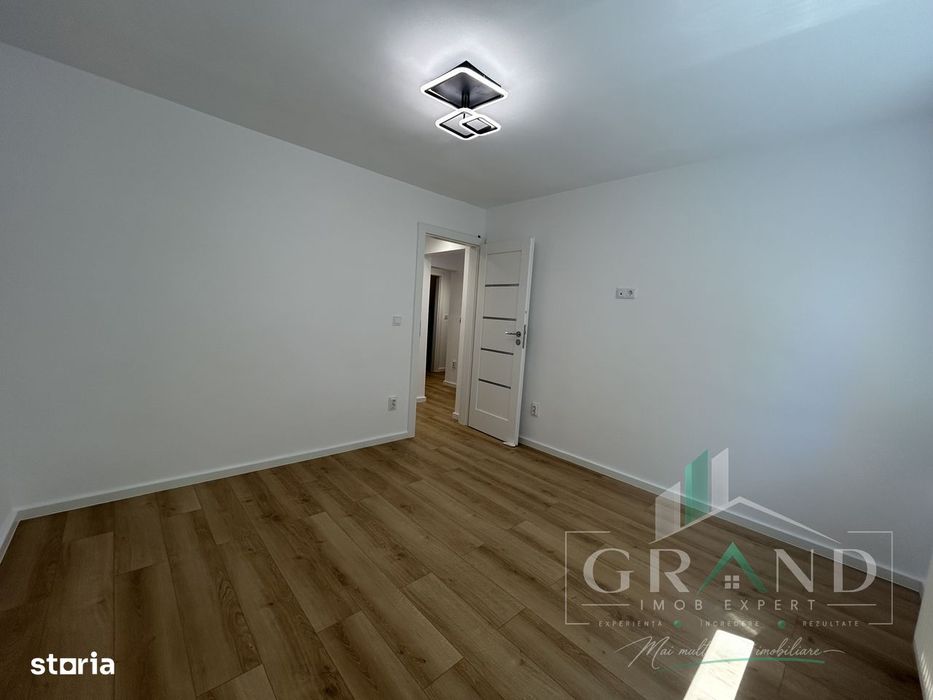 Apartament 3 camere de vanzare, 2 bai , Zorilor