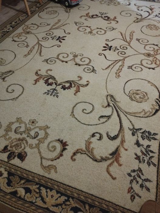 Продам шерстяной ковер 2х3