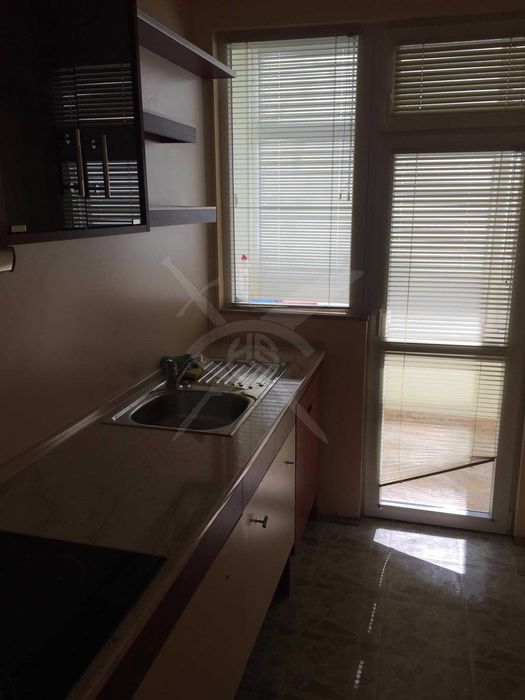 Тристаен апартамент под наем в Центъра 1932071