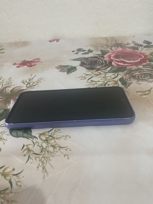 Vand sau schimb iphone 11 pro max si samsung a54