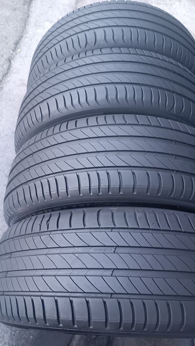 215/55/17 Michelin Дот 0223