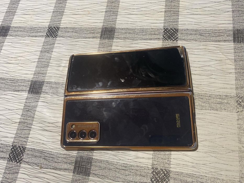 De vănzare Samsung galaxy Z fold2 tip tabletă