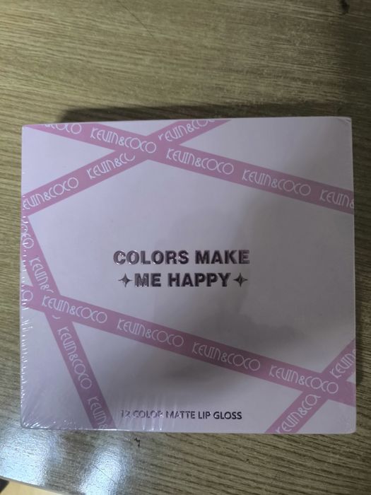 Trusa machiaj și rujuri fete