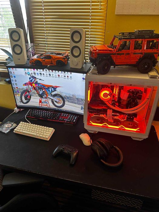 Геймърски сетъп в отлино състояние