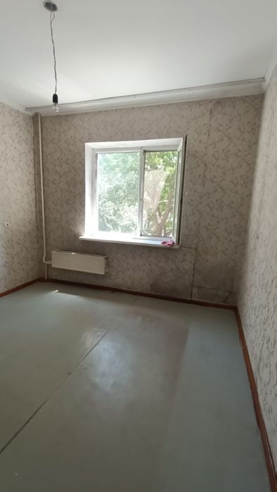 Продаётся 2ком.кв.10мкр.дом 4