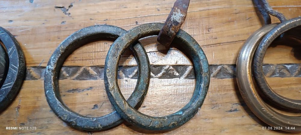 Старинные дверные кольца.