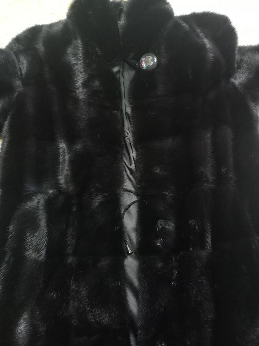 Продам шуба черный бриллиант