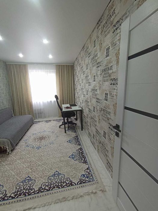 Продается 2 комн квартира Сабатаева, 196